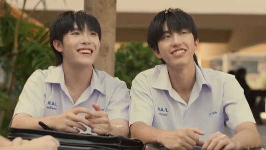 ต้นส้มบ้านเขา แต่ผลส้มหล่นมาบ้านเราตลอดเลย
