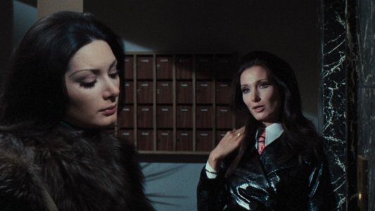Perché quelle strane gocce di sangue sul corpo di Jennifer?