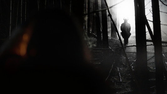 ROUGE : Chasseuse de bêtes