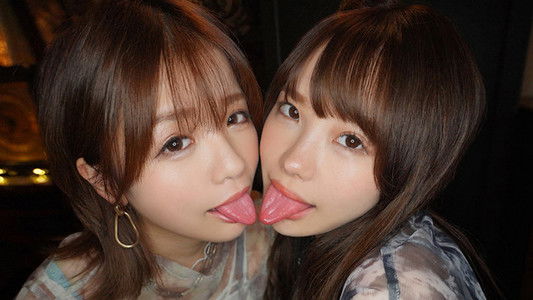 「今から君のチ●ポを痴女りに行くネ」甘サド美少女二人にごっくん&中出し&男潮でチ●ポバカにされちゃう僕