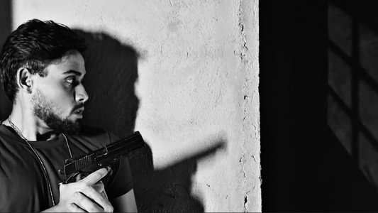 MIXTAPE: Na Trilha de Um Assassino