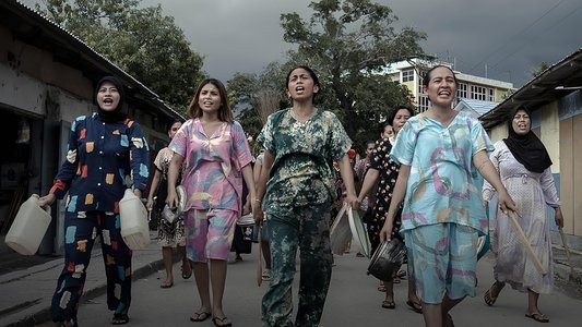 Perempuan Berkelamin Darah