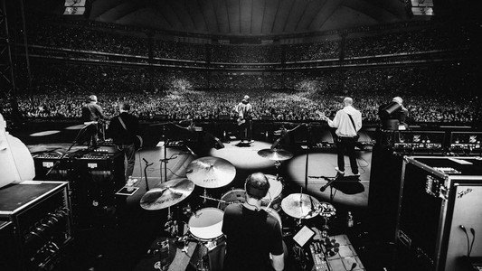 Oasis: Don't Look Back in Anger