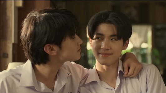 ต้นส้มบ้านเขา แต่ผลส้มหล่นมาบ้านเราตลอดเลย