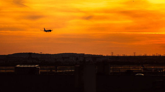 Terminal 1 : Air, Phoenix et Étienne de Crécy