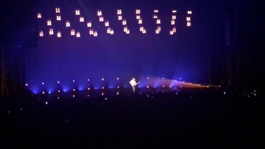 Vianney en concert à l’AccorHotels Arena