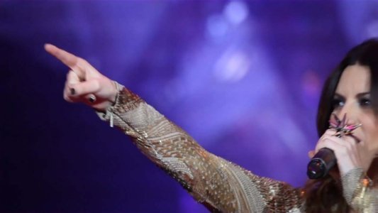 Laura Pausini - Live Inedito World Tour