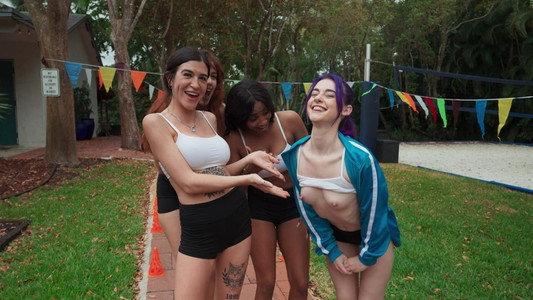 Crazy College GFs 12