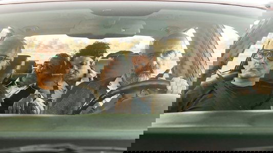 صبحانه با زرافه‌ها