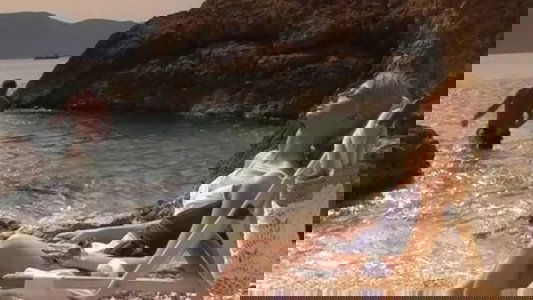 Маша и море