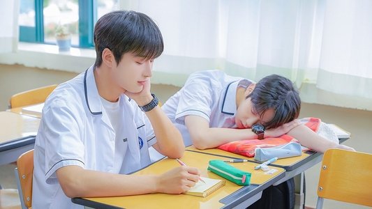 소년을 위로해줘