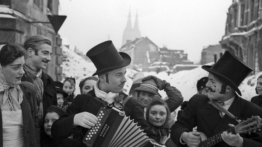 80 Jahre Kriegsende im Westen - Zwischen Trümmern und Hoffnung
