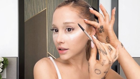 Ariana Grande: Vogue Beauty Secrets