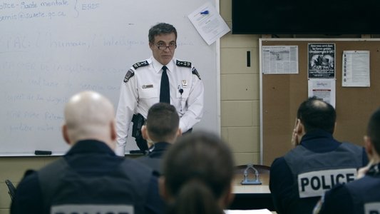 Résistance : la police face au mur