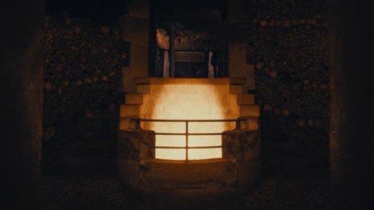 Queens of the Stone Age: Alive in the Catacombs