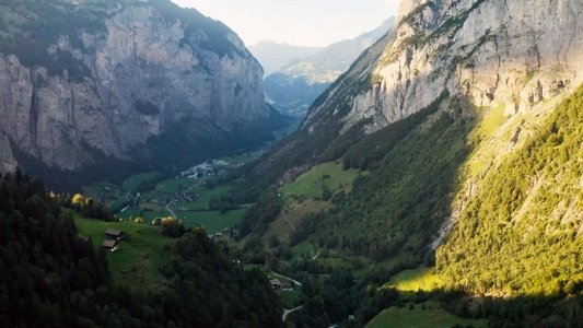 Tolkien – Die wahre Geschichte der Ringe
