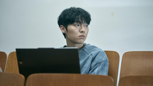 맨 끝줄 소년
