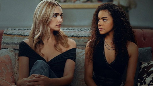 Ginny & Georgia