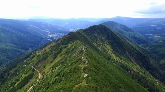 Krajinou domova