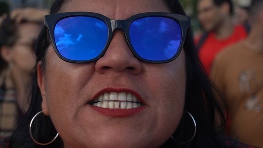 Dentro, fora do Brasil