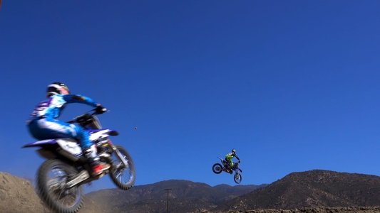Premix 2: Two-Stroke Fever on FREECABLE TV