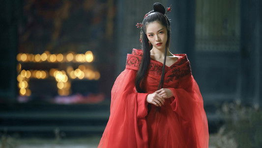 The Knight of Shadows: Between Yin and Yang