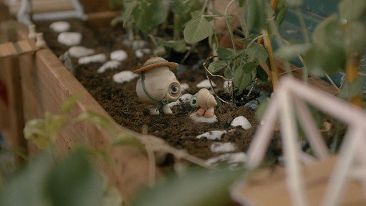 Marcel the Shell with Shoes On