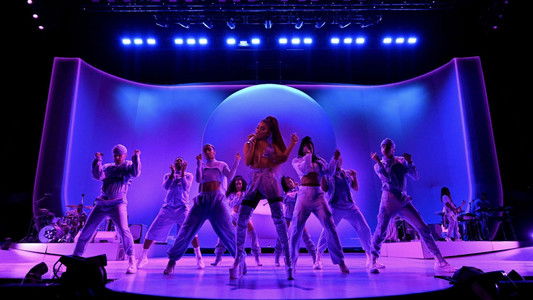 ariana grande: excuse me, i love you