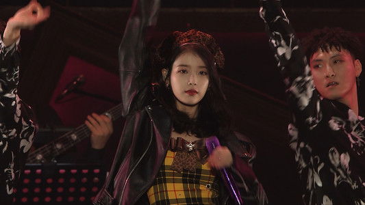 IU 10th Anniversary Tour Concert - 'dlwlrma.'