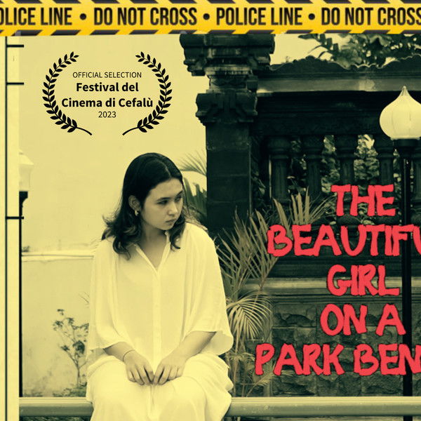 Gadis Cantik di Bangku Taman