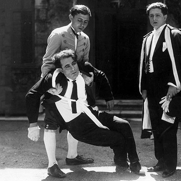 The Apaches of Athens