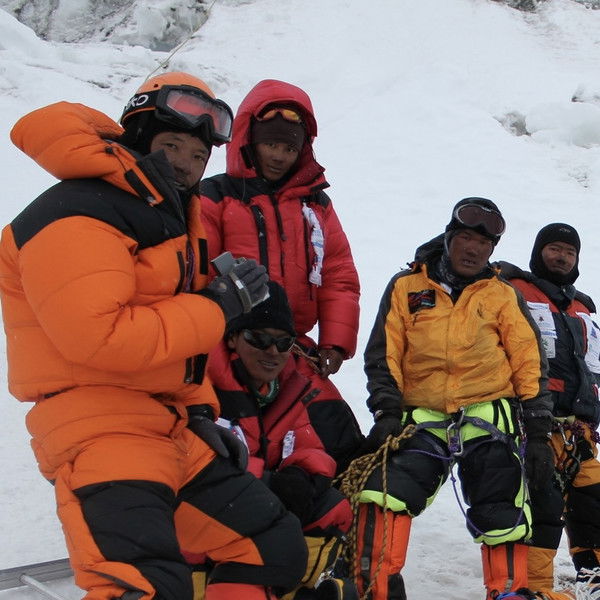 Death Zone: Cleaning Mount Everest