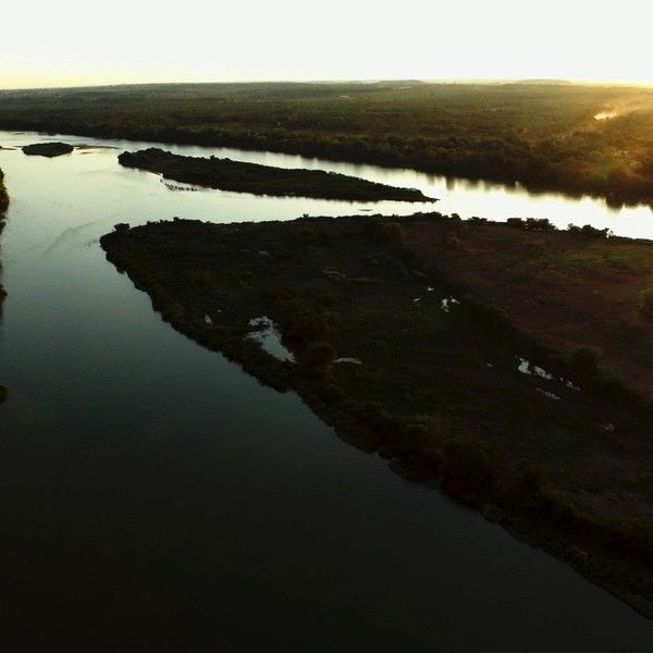 Camadas das Águas Invisíveis