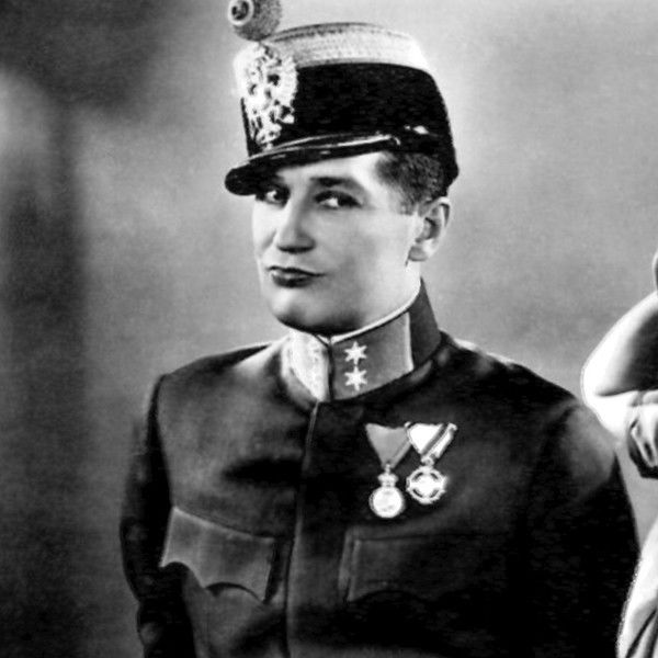 The Smiling Lieutenant