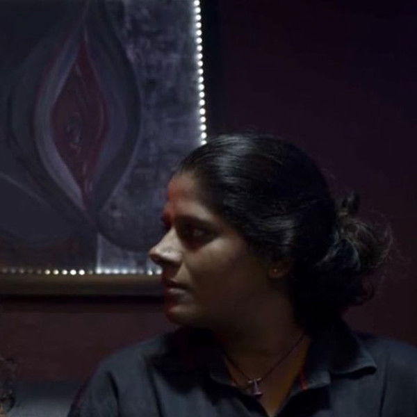 Tikli and Laxmi Bomb