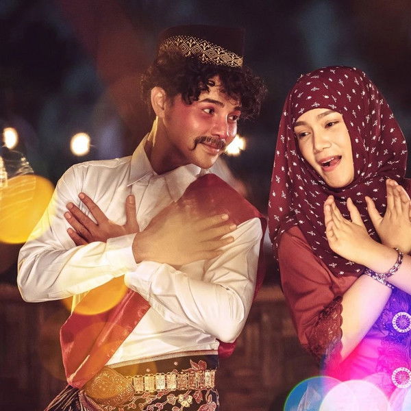 Sarasin Bridge of Love 2216