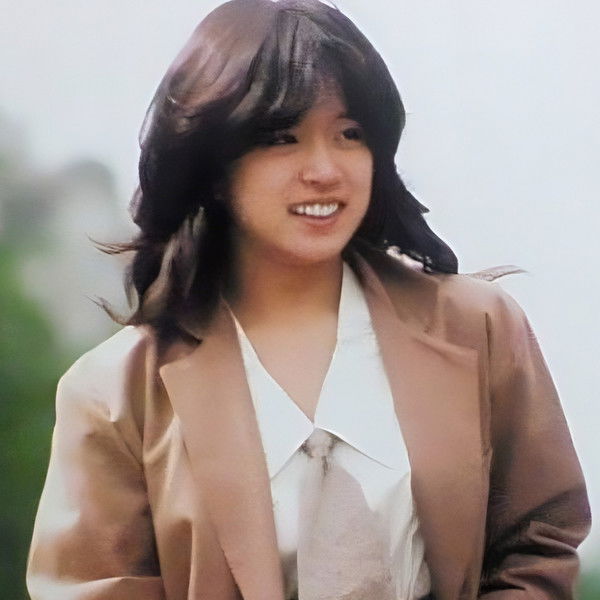 NEW AKINA Étranger Akina Nakamori in Europe