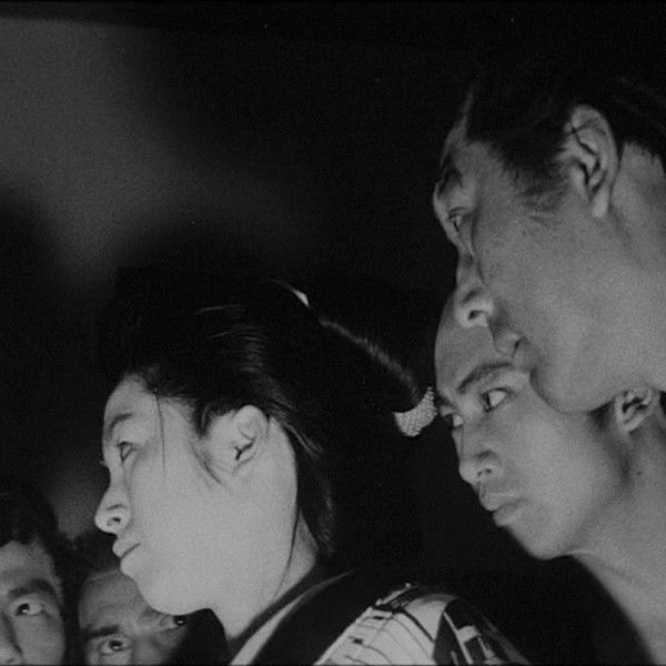 Group Burglars Break the Magistrate's Office