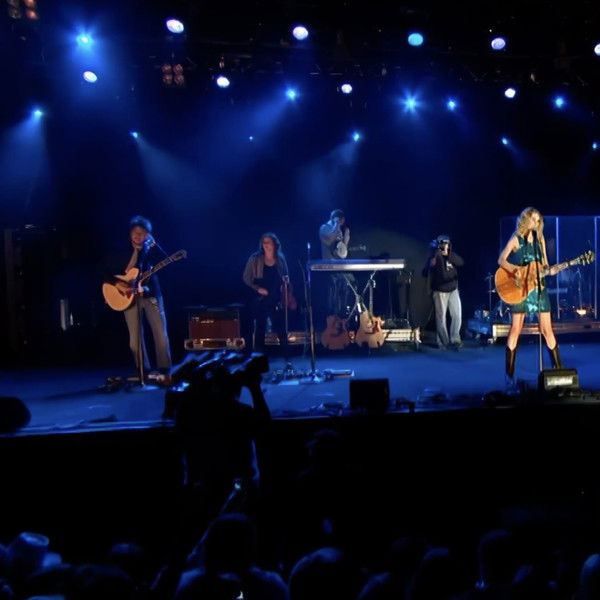 Taylor Swift: Live at CMC Rocks the Snowys