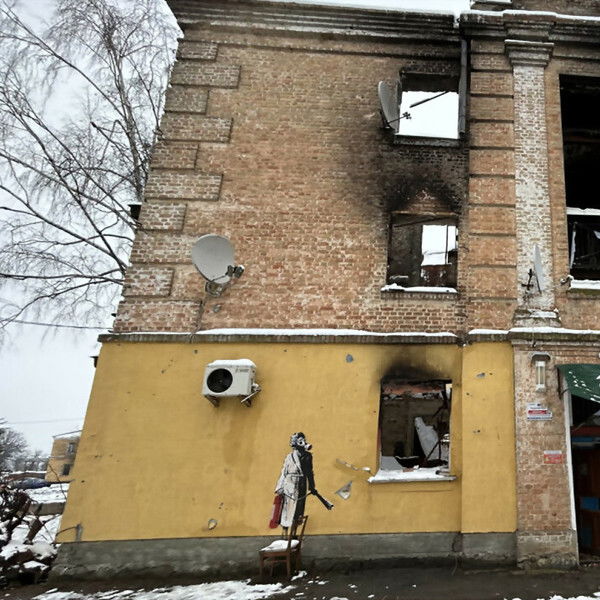 War Zone: Bear Grylls Meets President Zelenskyy