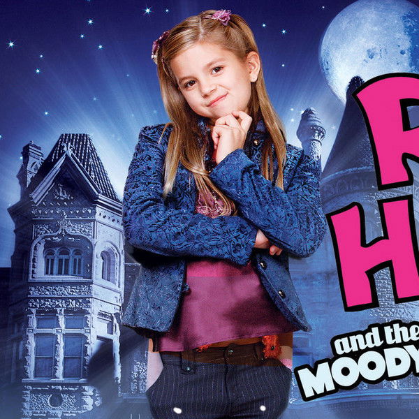 Roxy Hunter and the Mystery of the Moody Ghost