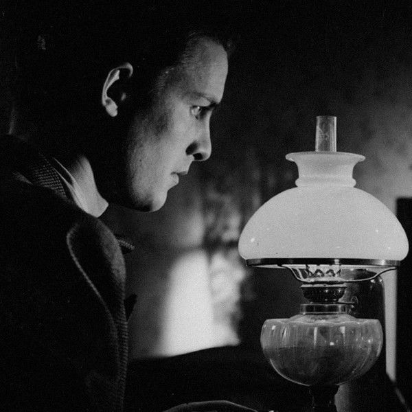 Wandering with the Moon