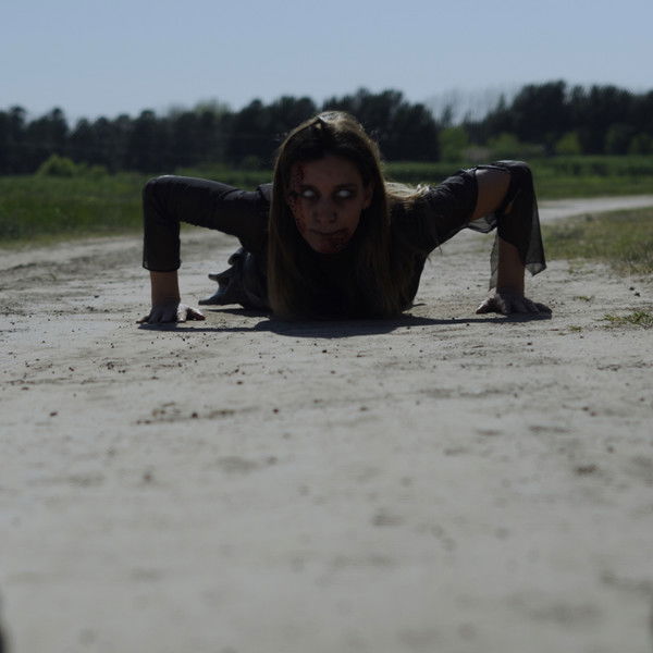 Lola Against the Zombies