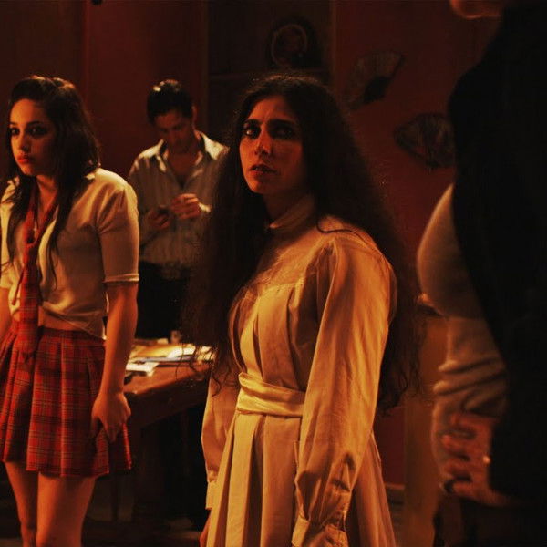 La mosca en la ceniza