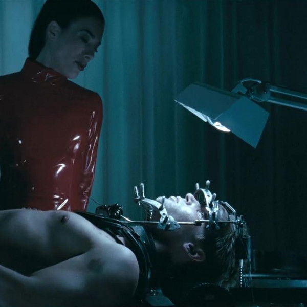 The Deaths of Ian Stone