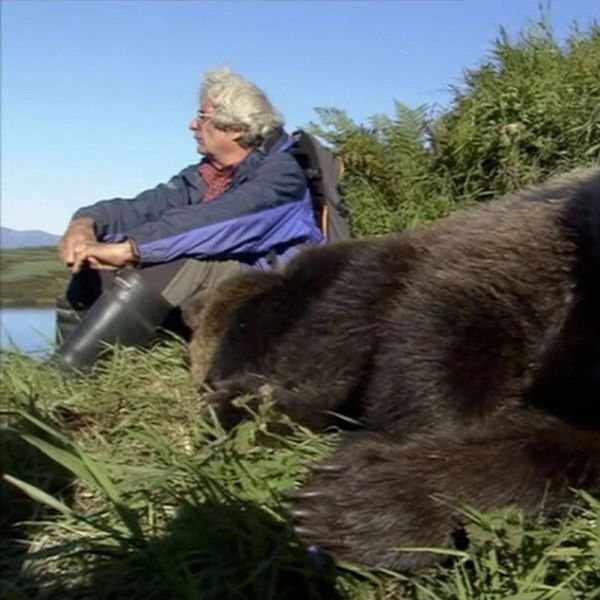 Edge of Eden: Living with Grizzlies