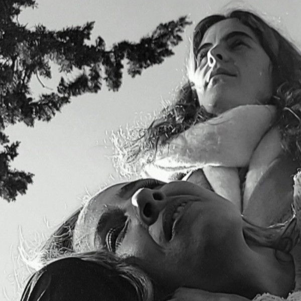 Las Flores Del Campo Santo