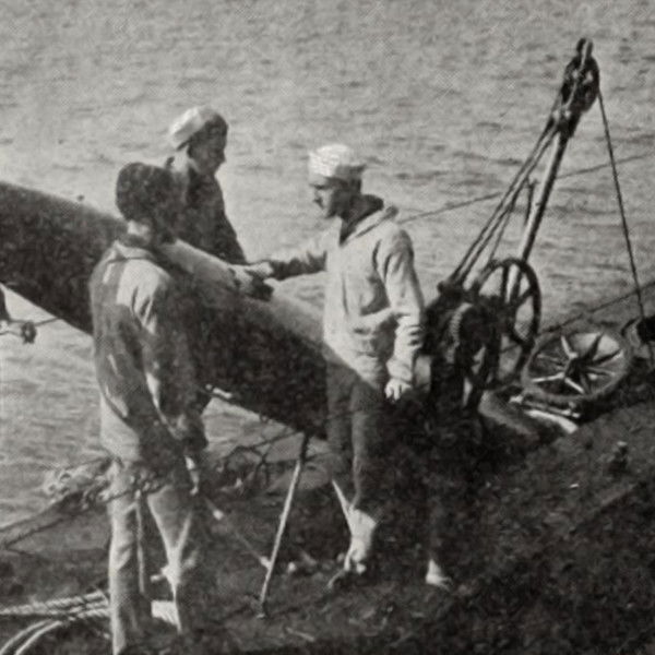 The Hero of Submarine D-2