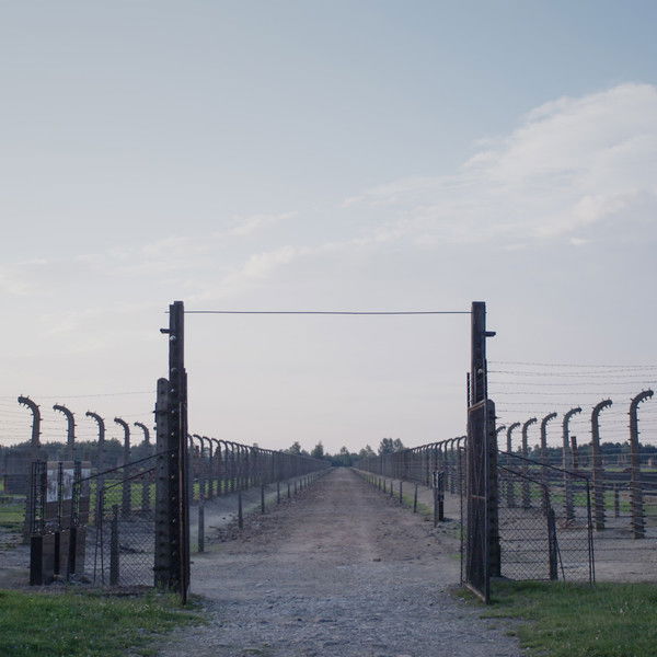 The Presidents' Tailor - From Auschwitz to the White House