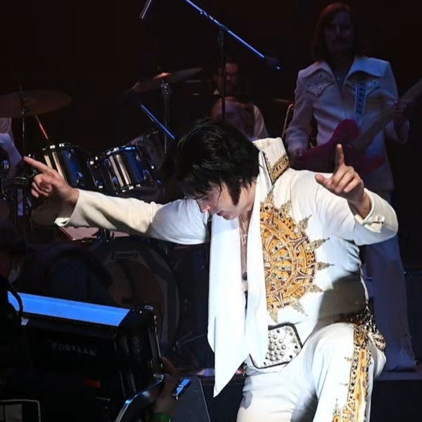 Viva Australia - Recreating Iconic Locations for Elvis